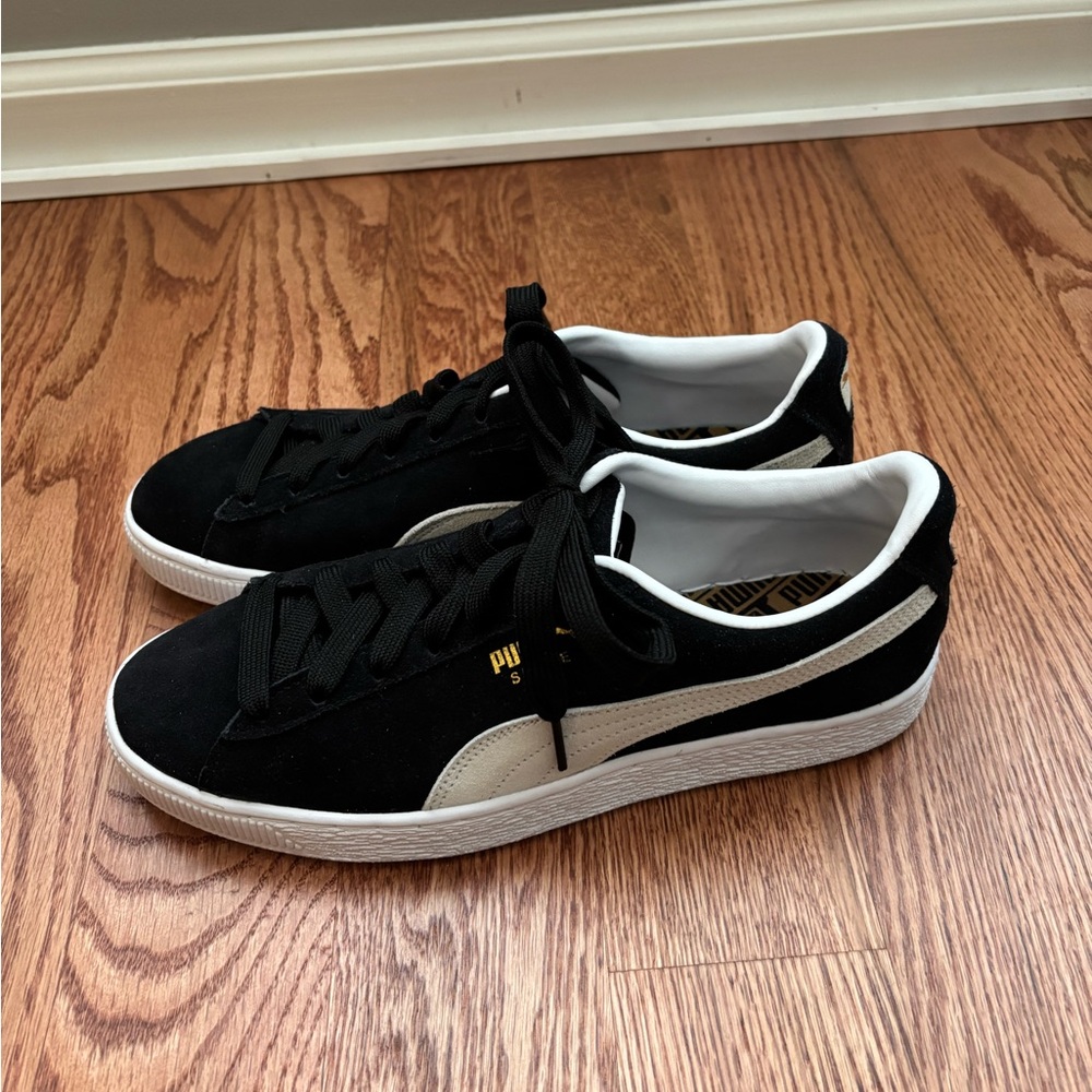 Puma Black Suede - Picture 2 of 13